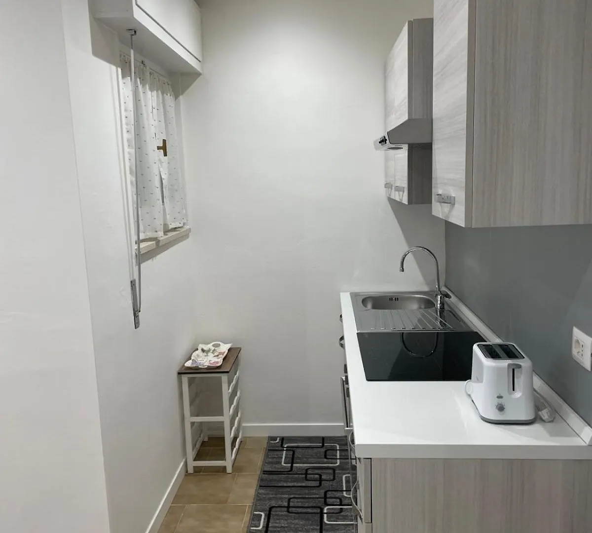 4 Passi Dal Lago Salo Apartment